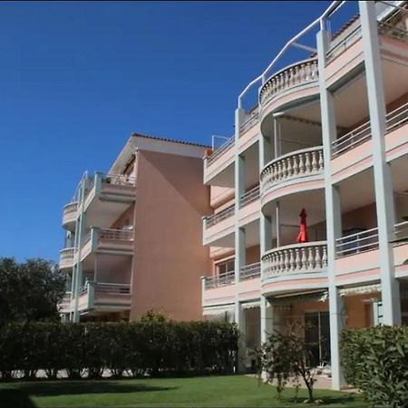 Appartement Gemuetliches Studio, Pool, Parkplatz. Ohne Vis-A-Vis. à Fréjus Extérieur photo